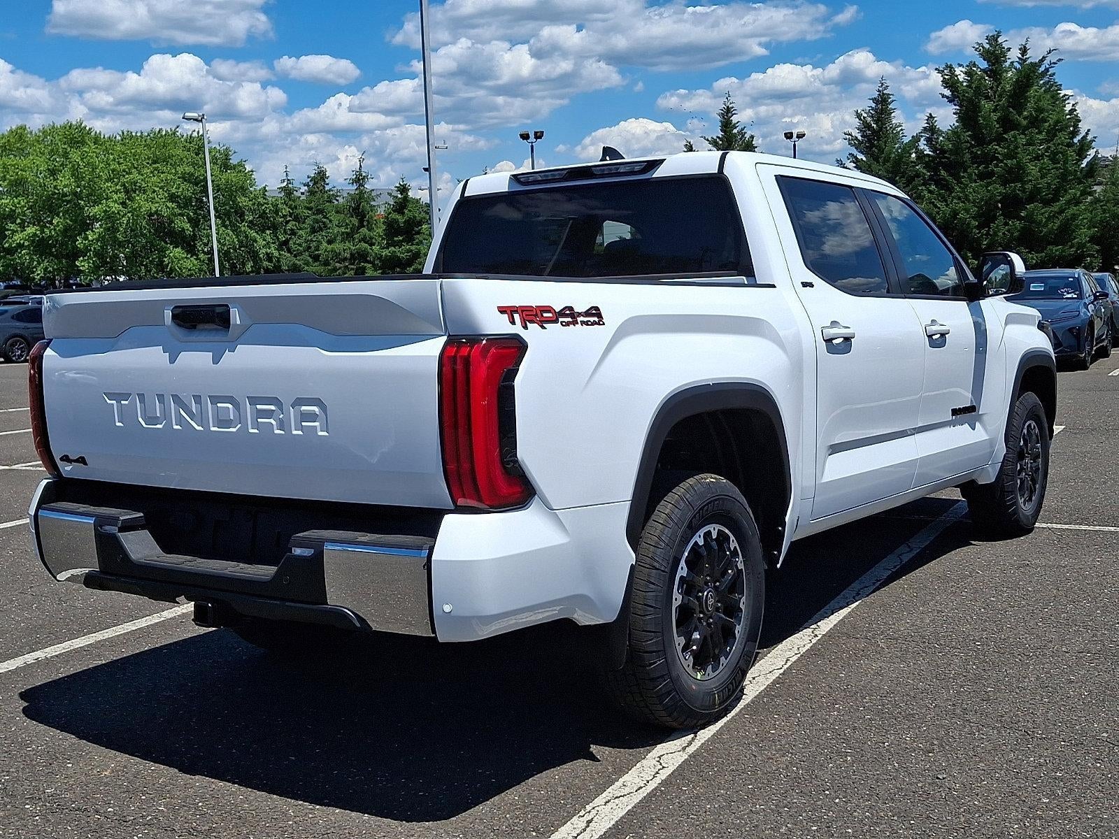 2026 Toyota Tundra 4WD 4WD SR5 CrewMax 5.5' Bed (SE)