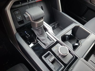 2026 Toyota Tundra 4WD 4WD SR5 CrewMax 5.5' Bed (SE)