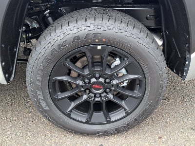 2026 Toyota Tundra 4WD 4WD SR5 CrewMax 5.5' Bed (SE)