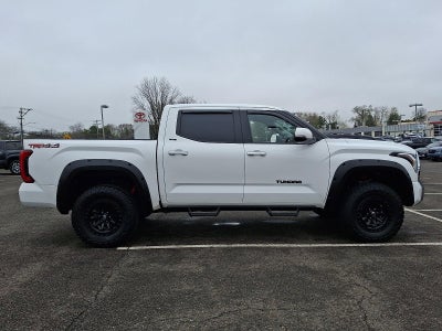 2022 Toyota Tundra 4WD 4WD SR5 CrewMax 5.5' Bed (Natl)