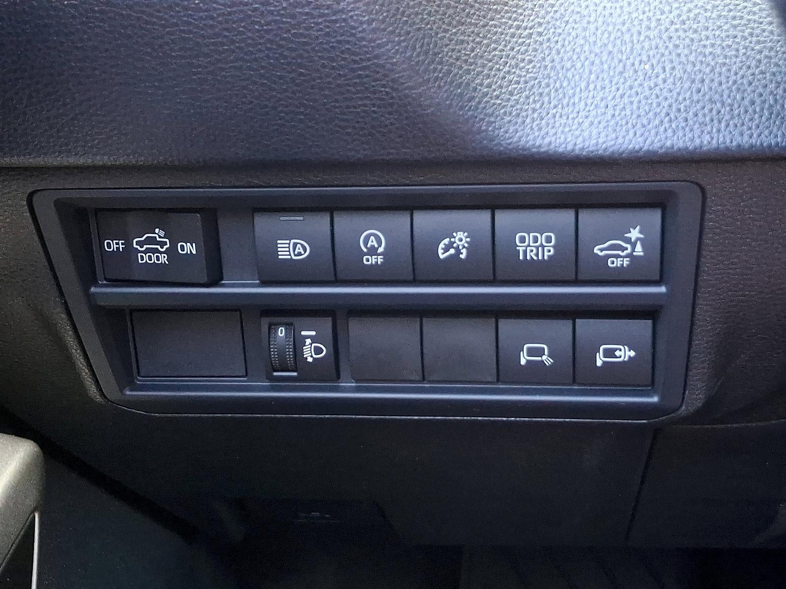 2026 Toyota Tundra 4WD 4WD SR5 CrewMax 5.5' Bed (SE)