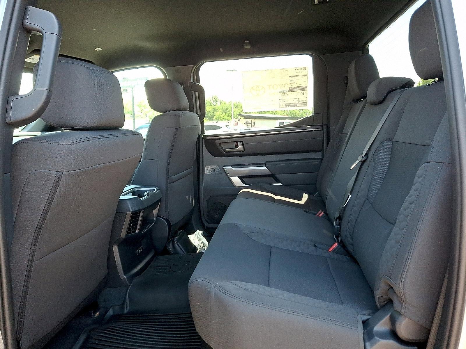 2026 Toyota Tundra 4WD 4WD SR5 CrewMax 5.5' Bed (SE)