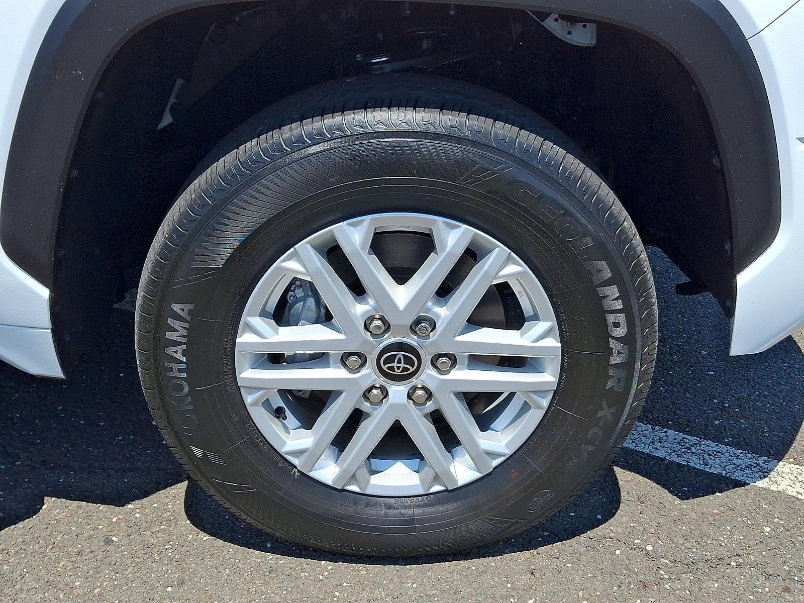 2023 Toyota Tundra 4WD 4WD SR5 CrewMax 5.5' Bed (Natl)