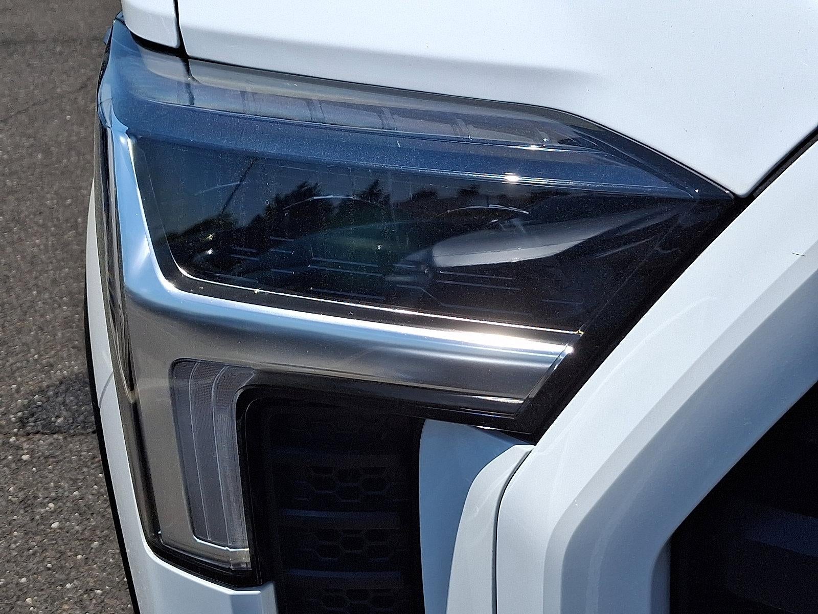 2023 Toyota Tundra 4WD 4WD SR5 CrewMax 5.5' Bed (Natl)