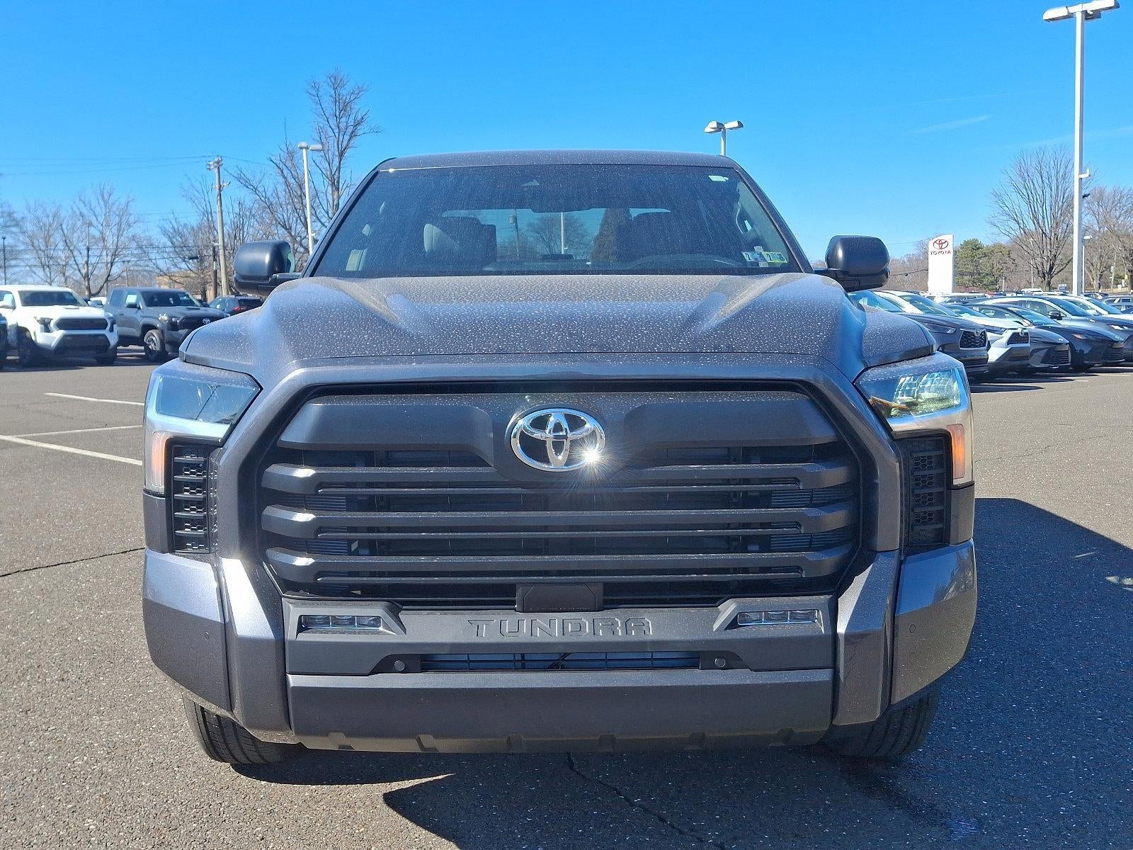 2025 Toyota Tundra 4WD 4WD SR5 CrewMax 5.5' Bed (SE)
