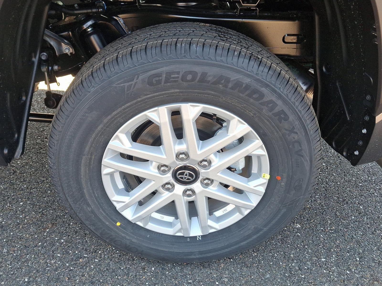 2025 Toyota Tundra 4WD 4WD SR5 CrewMax 5.5' Bed (SE)