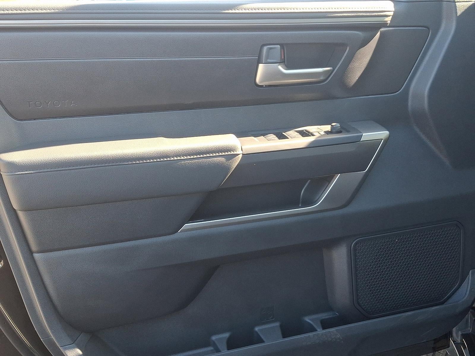 2025 Toyota Tundra 4WD 4WD SR5 CrewMax 5.5' Bed (SE)