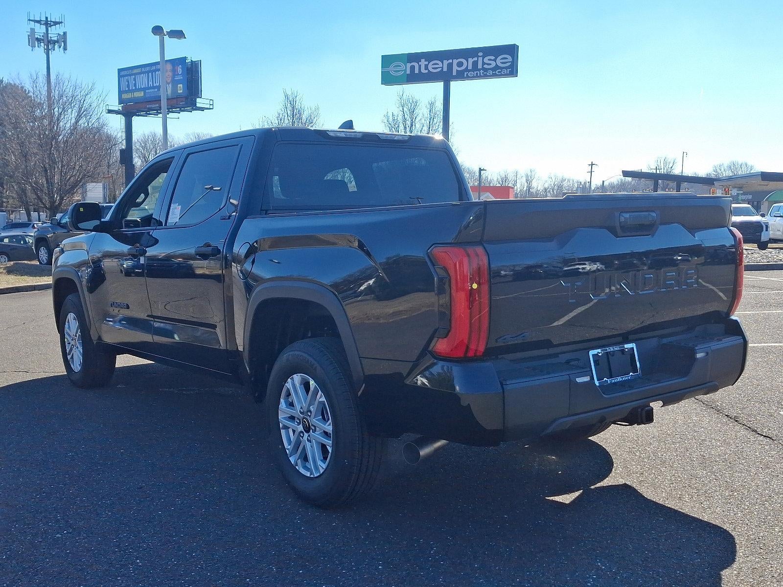 2025 Toyota Tundra 4WD 4WD SR5 CrewMax 5.5' Bed (SE)