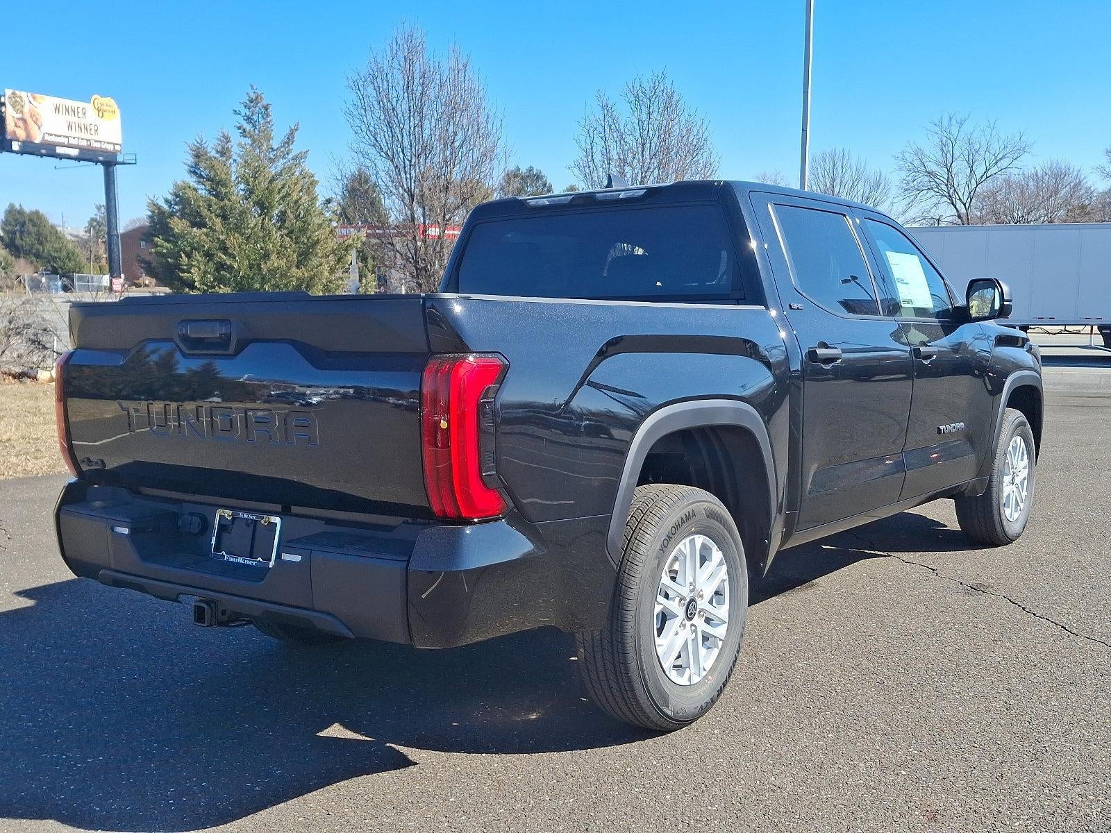 2025 Toyota Tundra 4WD 4WD SR5 CrewMax 5.5' Bed (SE)