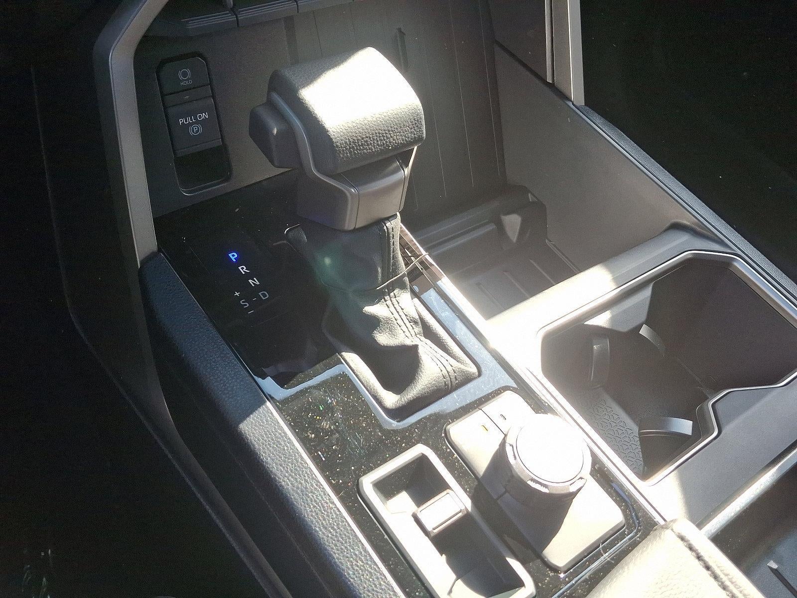 2025 Toyota Tundra 4WD 4WD SR5 CrewMax 5.5' Bed (SE)