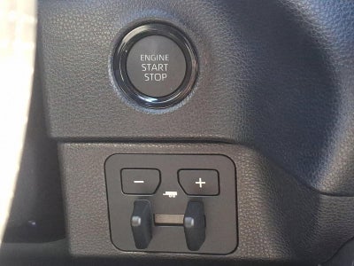 2025 Toyota Tundra 4WD 4WD SR5 CrewMax 5.5' Bed (SE)