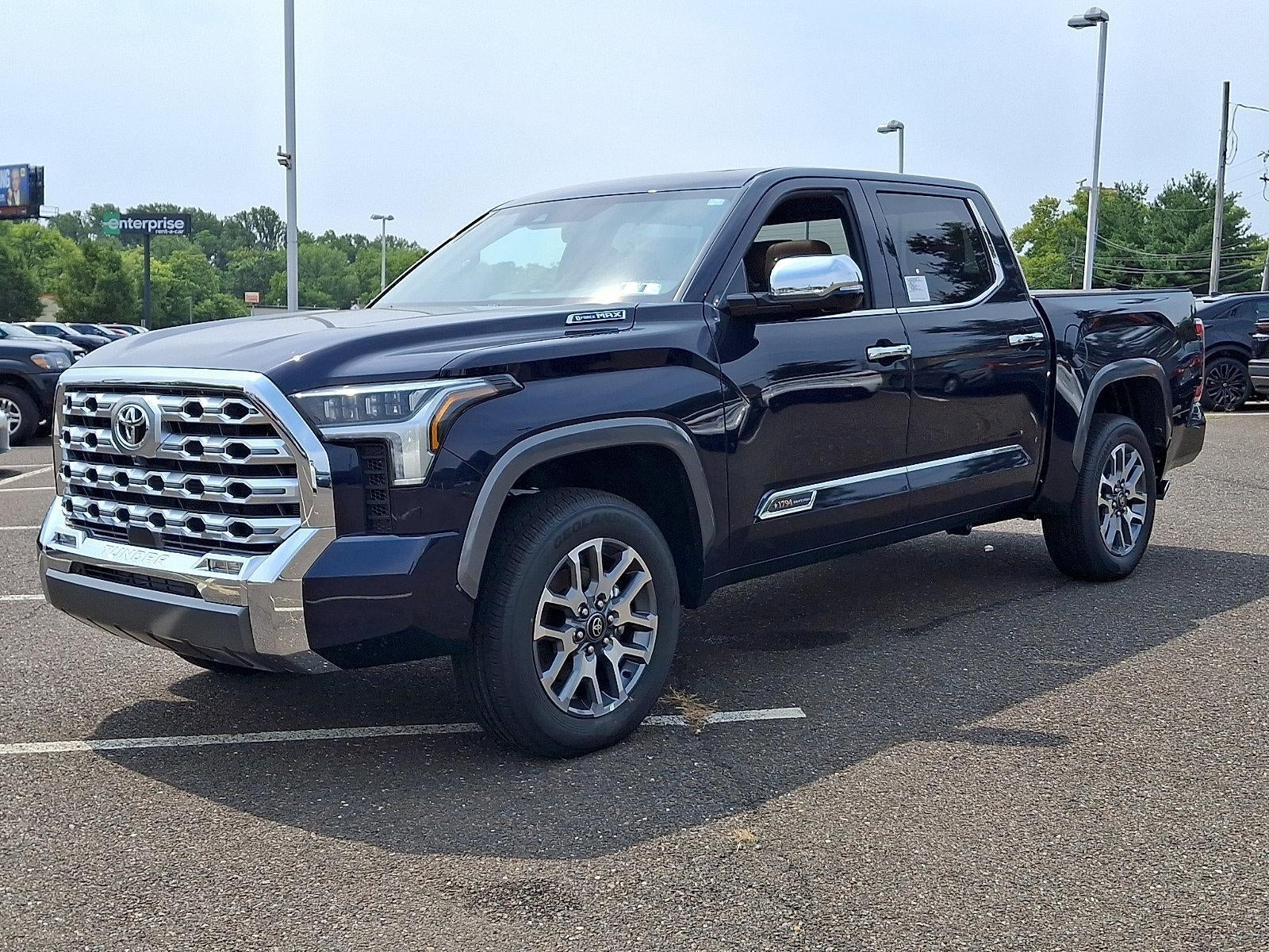 2026 Toyota Tundra 4WD 4WD 1794 Edition Hybrid CrewMax 5.5' Bed (Natl)