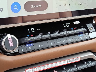 2026 Toyota Tundra 4WD 4WD 1794 Edition Hybrid CrewMax 5.5' Bed (Natl)