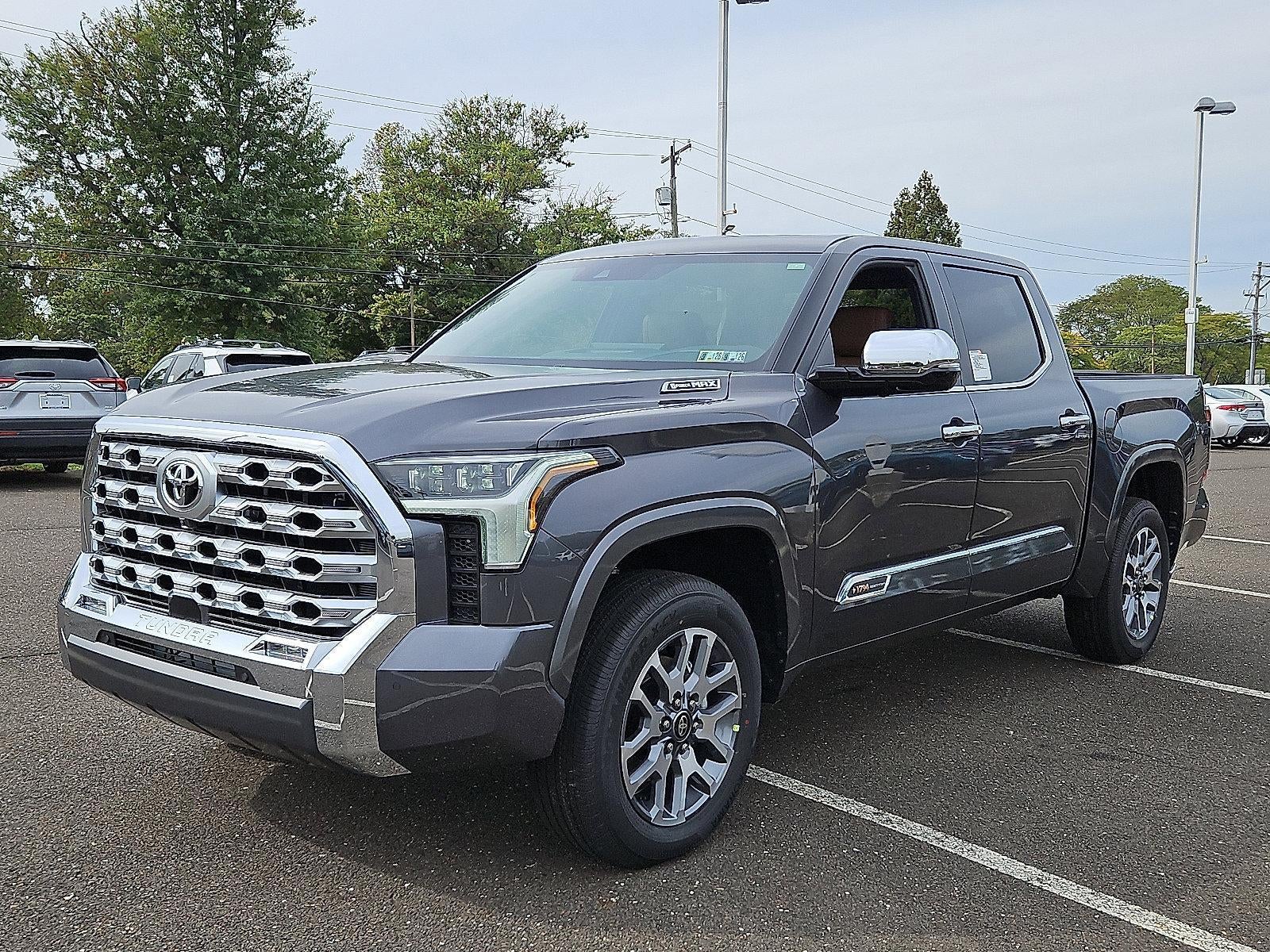 2026 Toyota Tundra 4WD 4WD 1794 Edition Hybrid CrewMax 5.5' Bed (Natl)