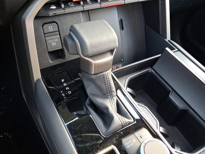 2026 Toyota Tundra 4WD 4WD Platinum CrewMax 5.5' Bed (Natl)