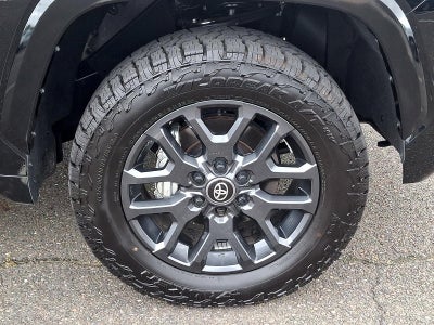 2026 Toyota Tundra 4WD 4WD Platinum CrewMax 5.5' Bed (Natl)