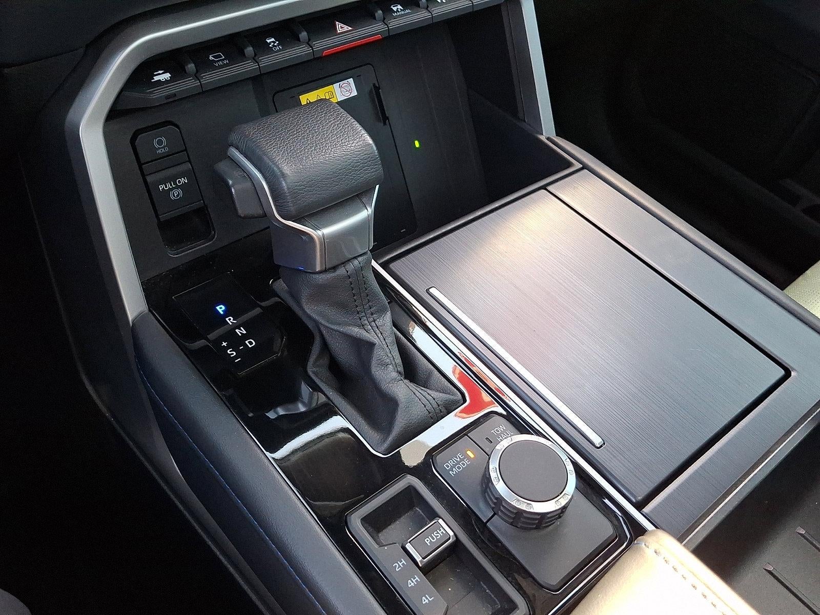 2022 Toyota Tundra 4WD 4WD Platinum CrewMax 6.5' Bed (Natl)