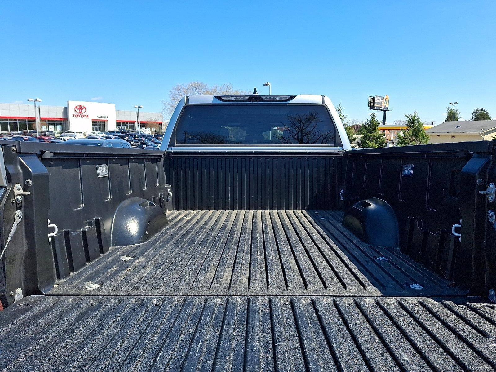 2022 Toyota Tundra 4WD 4WD Platinum CrewMax 6.5' Bed (Natl)