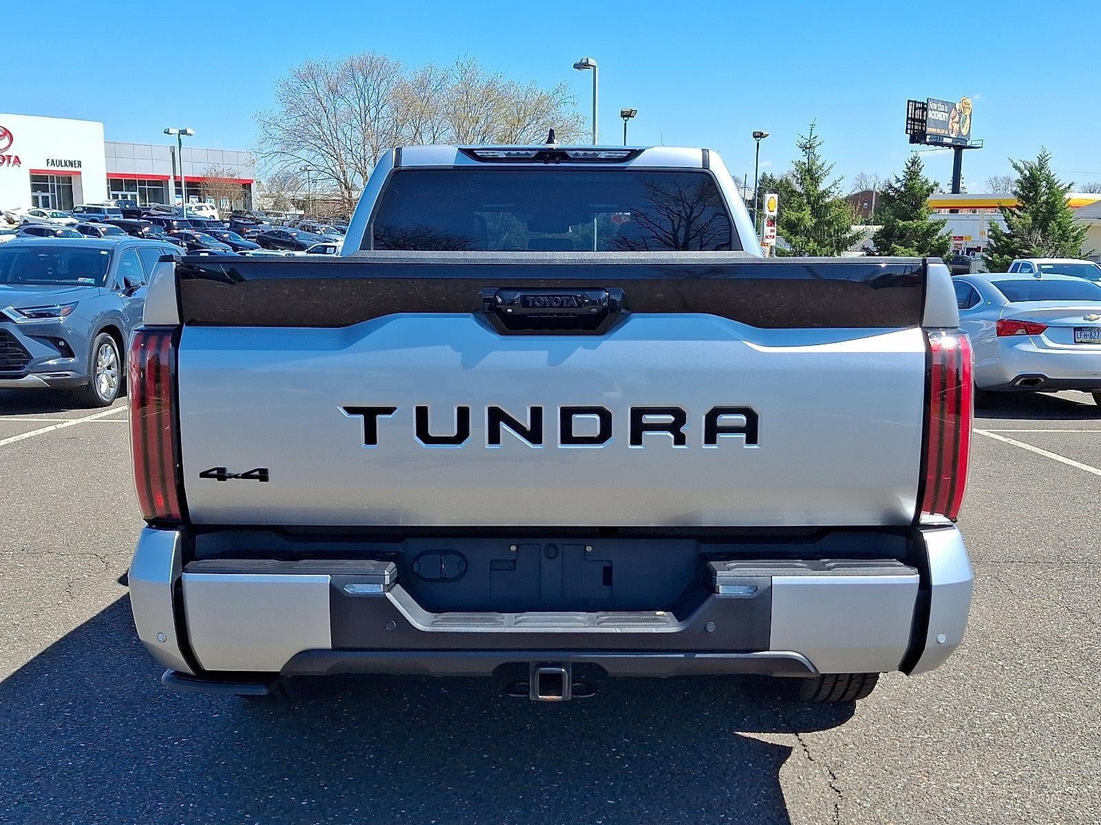 2022 Toyota Tundra 4WD 4WD Platinum CrewMax 6.5' Bed (Natl)