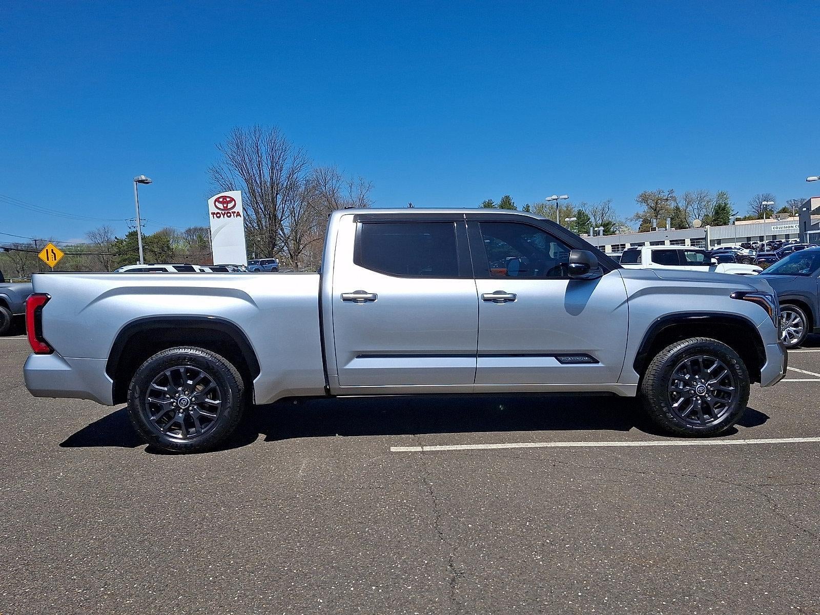 2022 Toyota Tundra 4WD 4WD Platinum CrewMax 6.5' Bed (Natl)