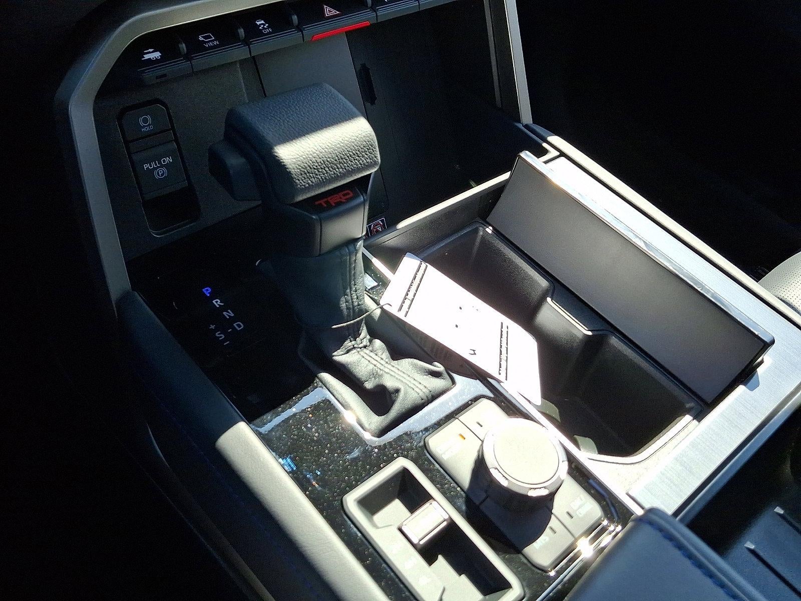 2026 Toyota Tundra 4WD 4WD Platinum Hybrid CrewMax 5.5' Bed (Natl)