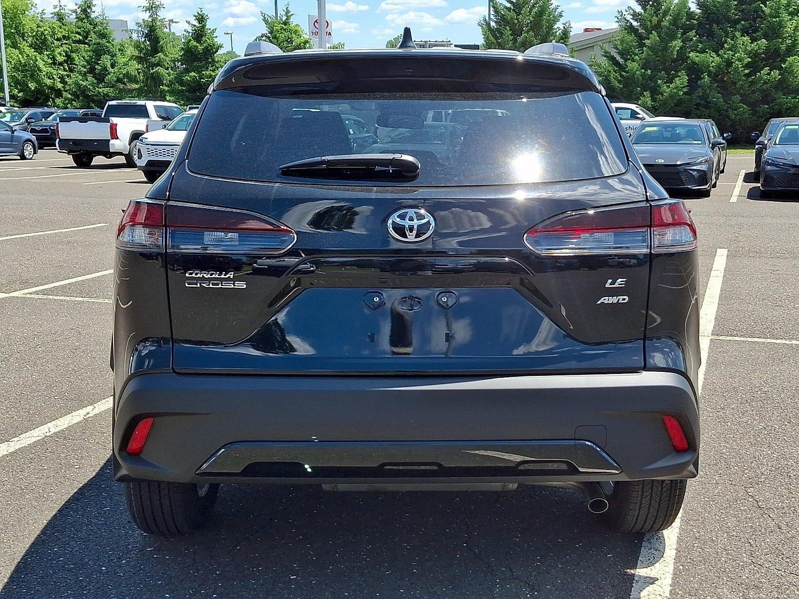 2026 Toyota Corolla Cross LE 4WD (Natl)