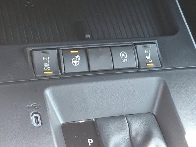 2026 Toyota Corolla Cross XLE 4WD (Natl)