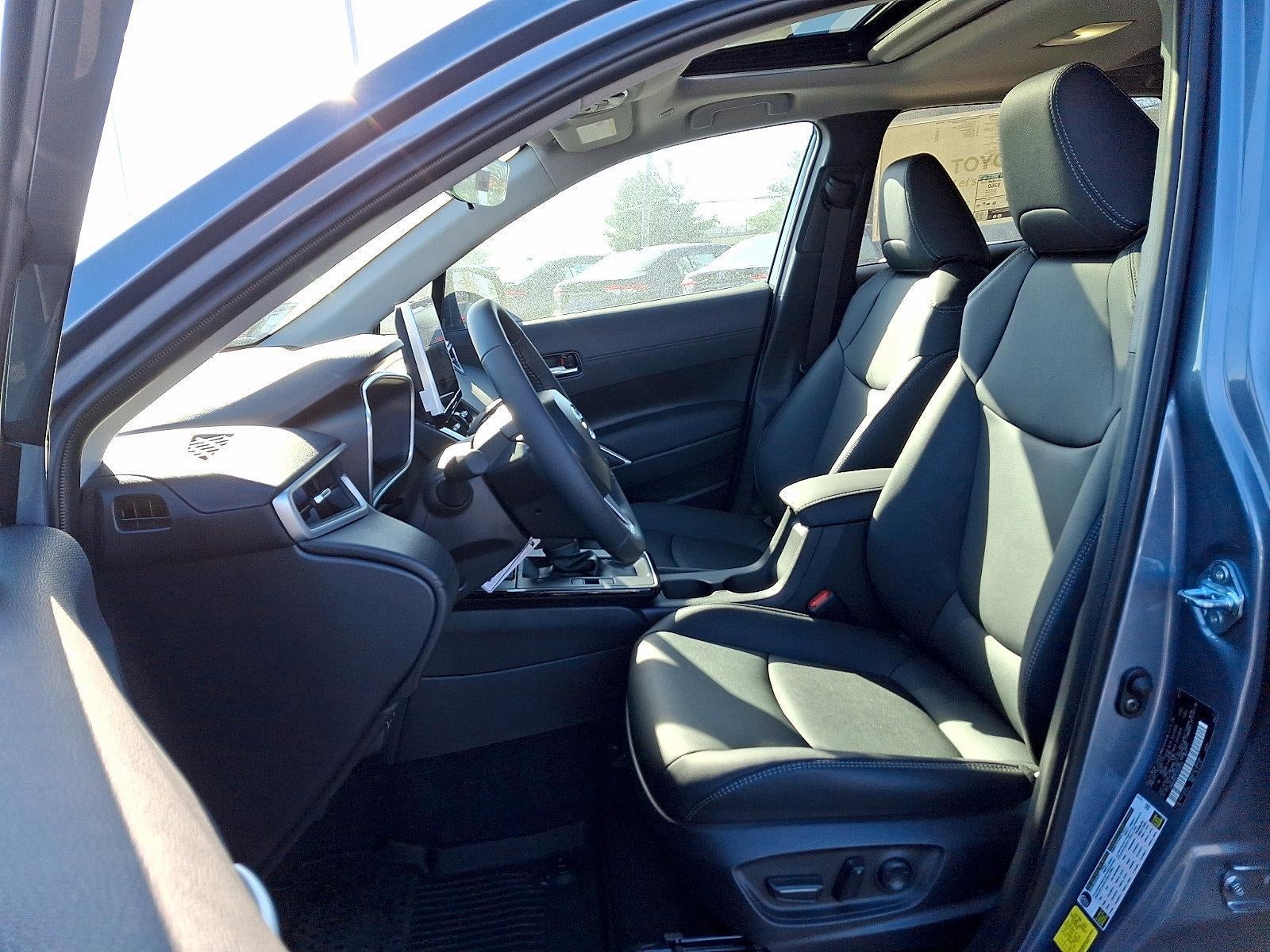 2026 Toyota Corolla Cross XLE 4WD (Natl)