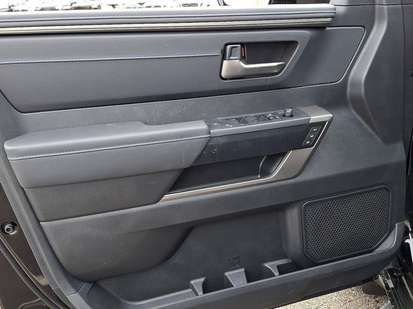 2026 Toyota Sequoia Platinum 4WD (Natl)