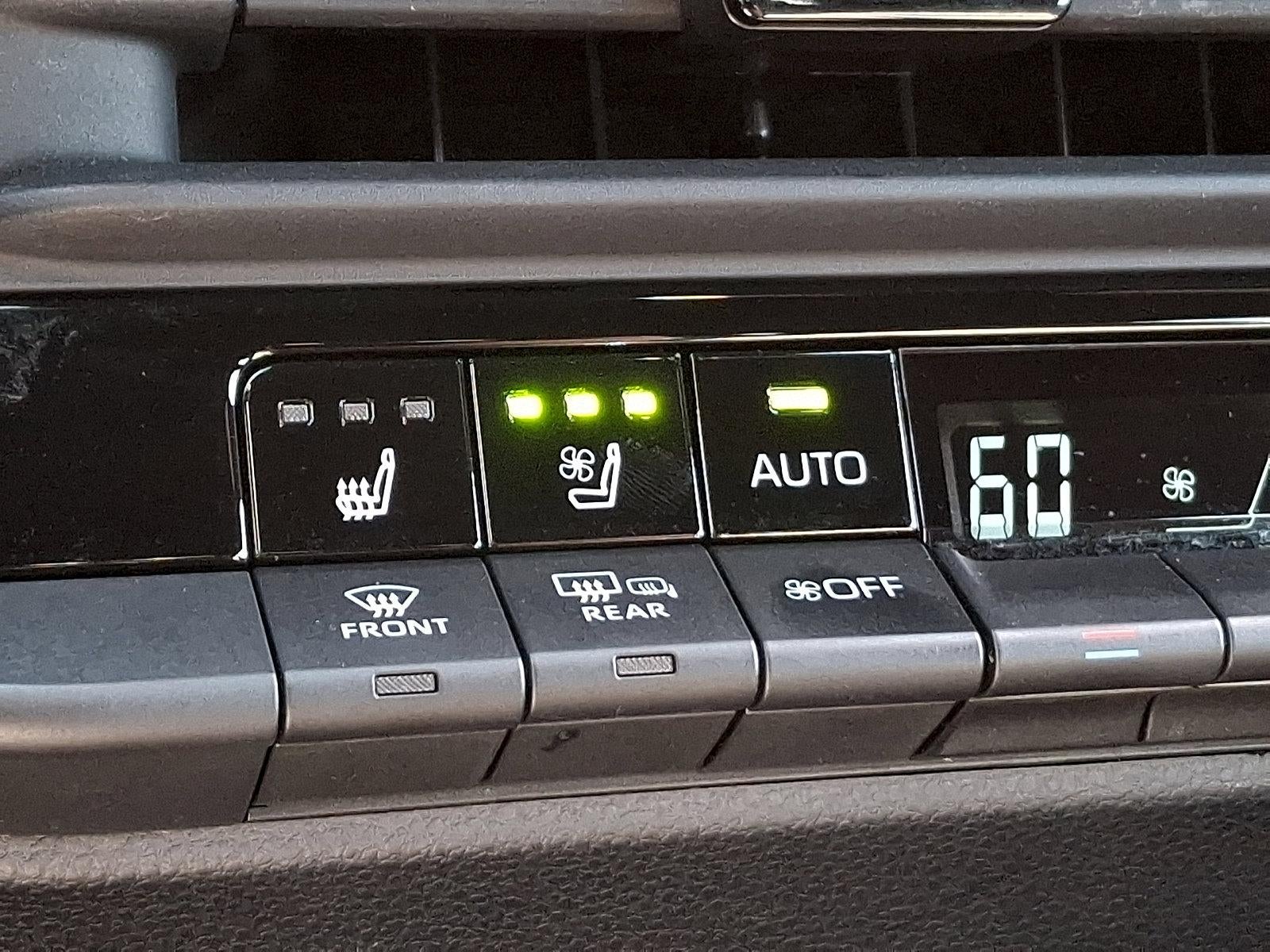 2025 Toyota Crown Signia XLE AWD (Natl)