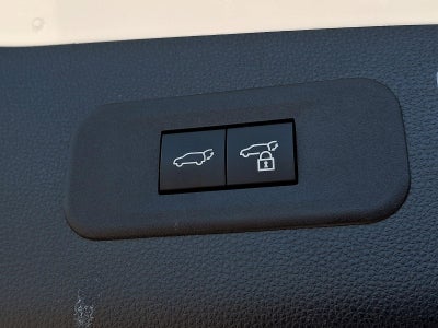 2025 Toyota Crown Signia XLE AWD (Natl)