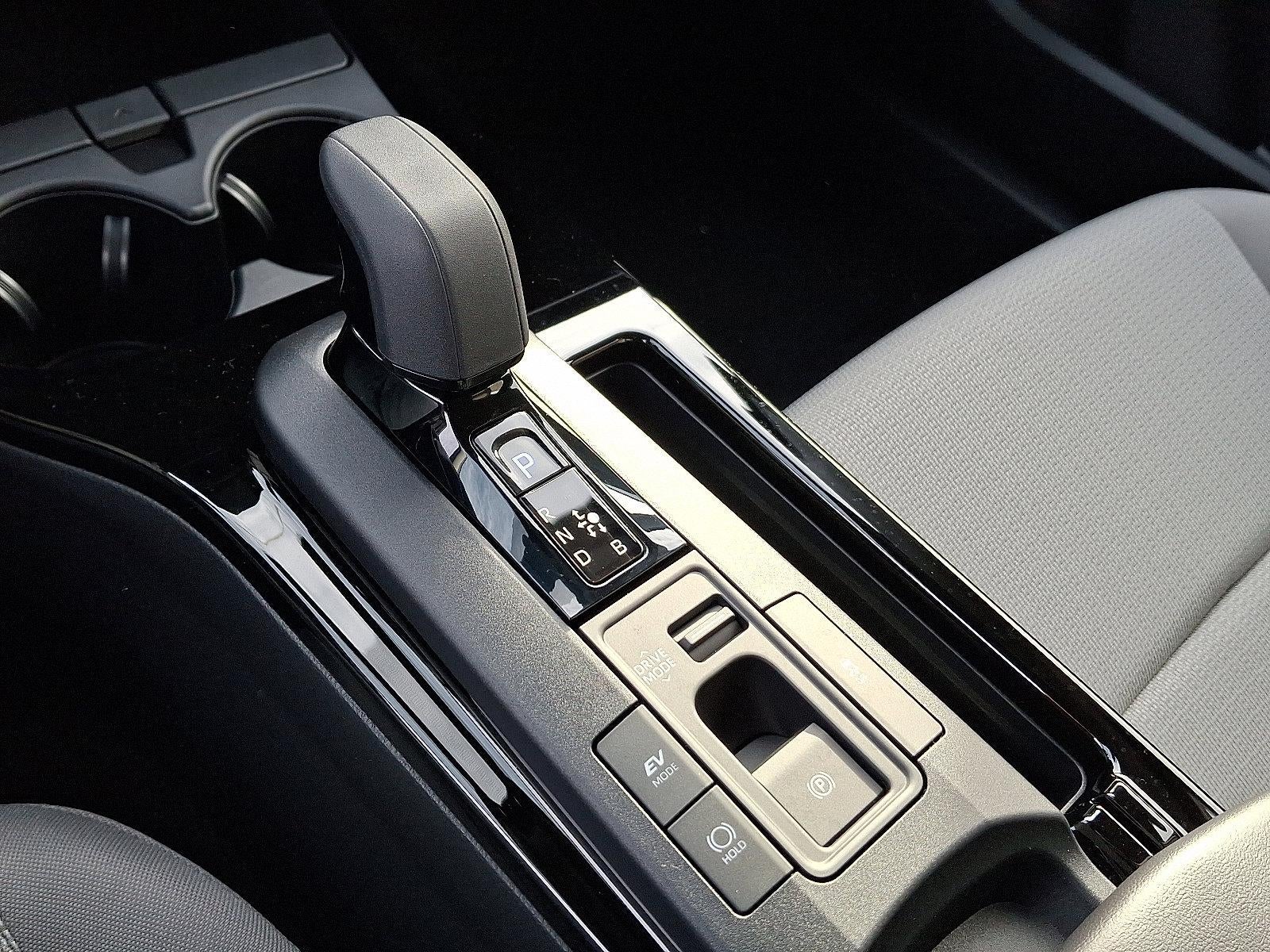 2026 Toyota Prius LE (Natl)