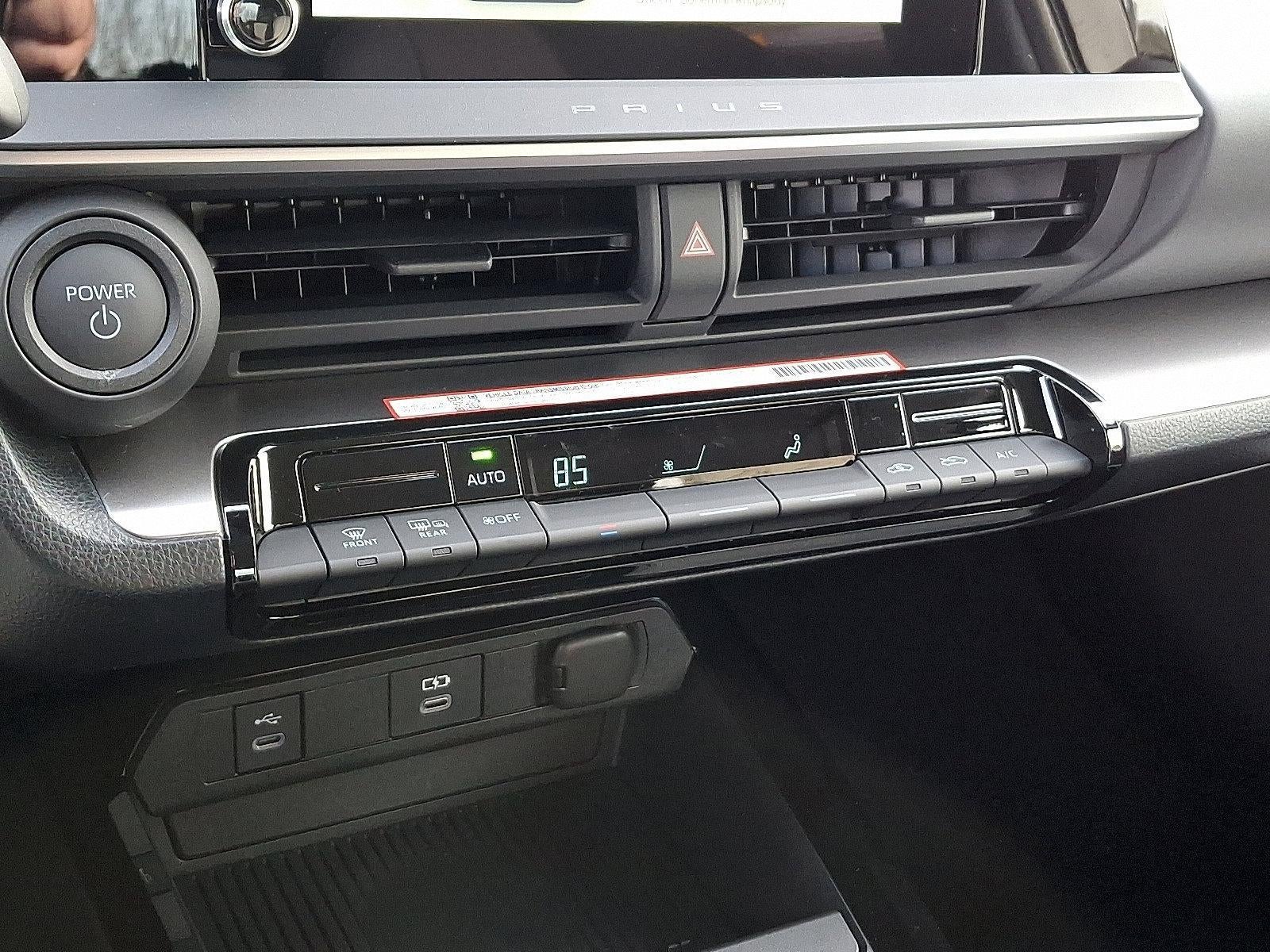 2026 Toyota Prius LE (Natl)