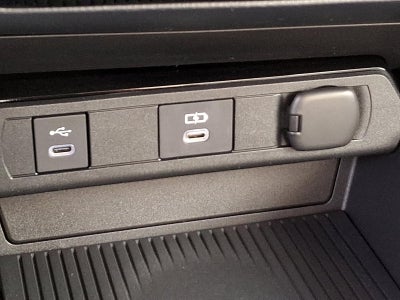 2026 Toyota Prius LE (Natl)