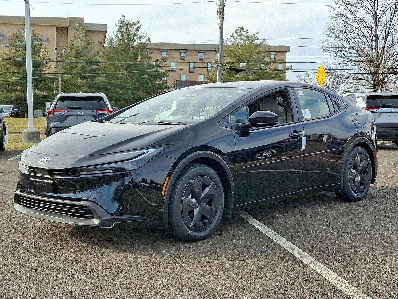 2026 Toyota Prius LE (Natl)