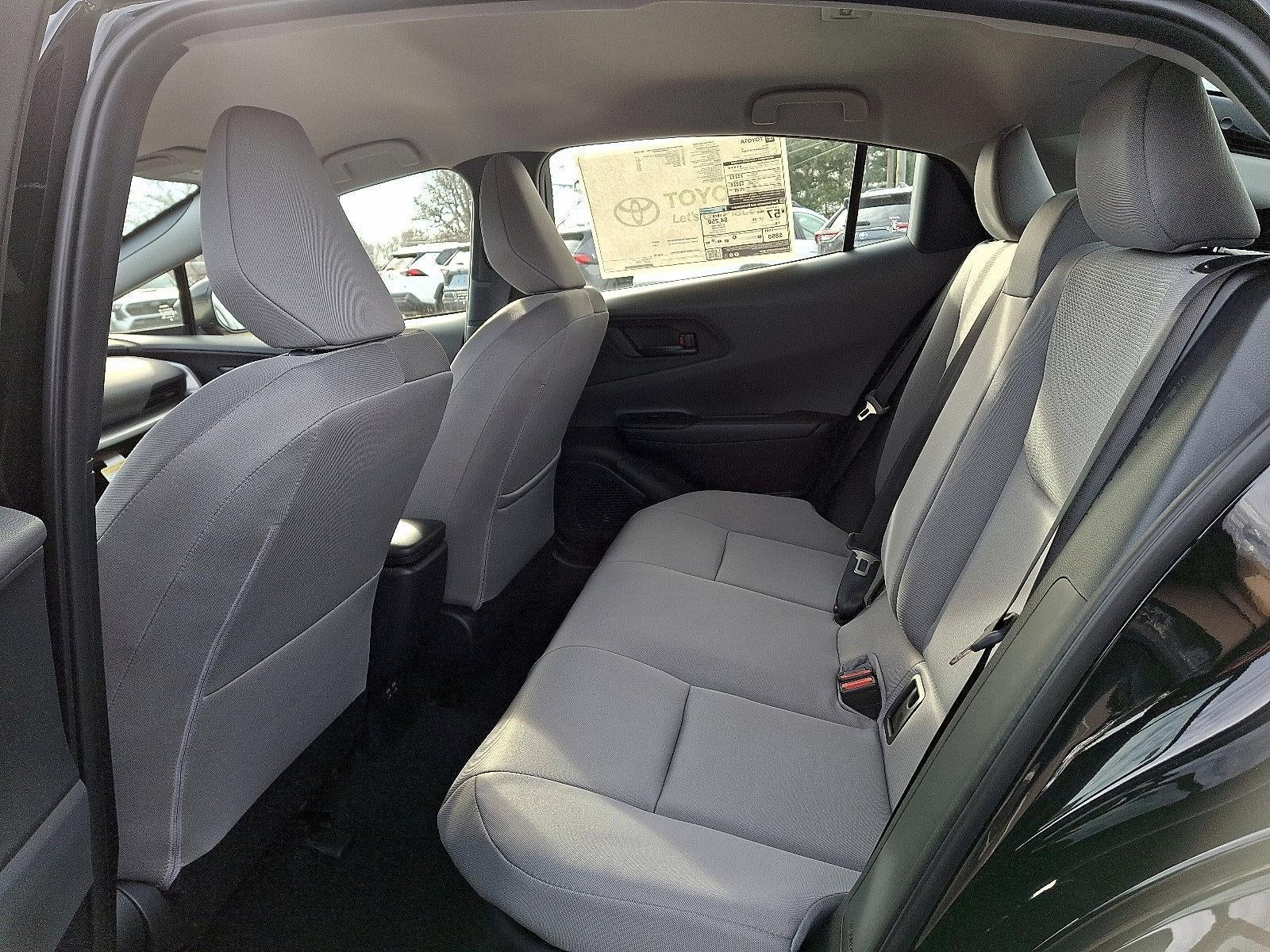 2026 Toyota Prius LE (Natl)