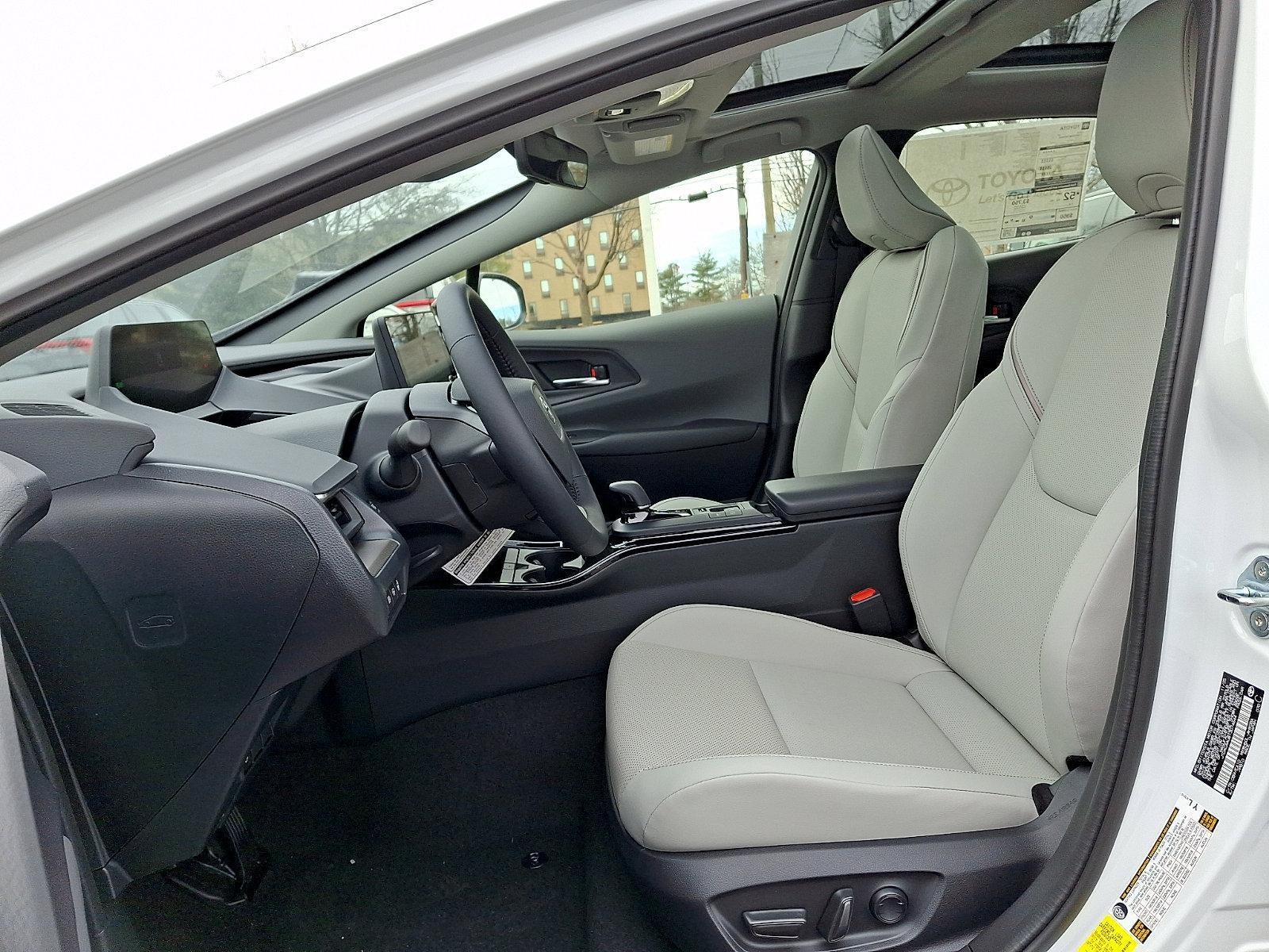 2026 Toyota Prius XLE (Natl)