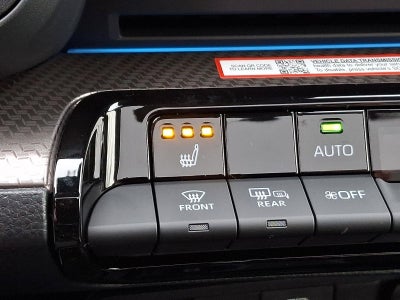 2026 Toyota Prius XLE (Natl)