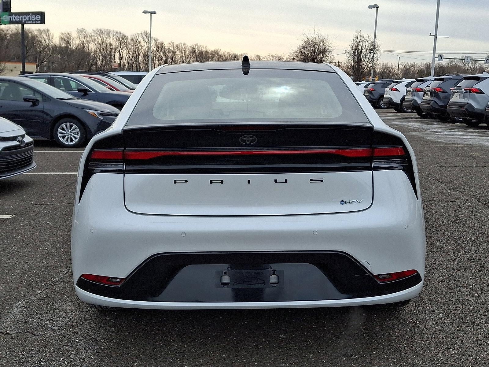 2026 Toyota Prius XLE (Natl)