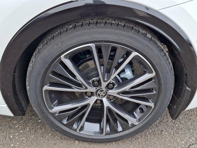 2026 Toyota Prius XLE (Natl)