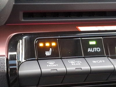 2026 Toyota Prius Plug-In Hybrid XSE (Natl)