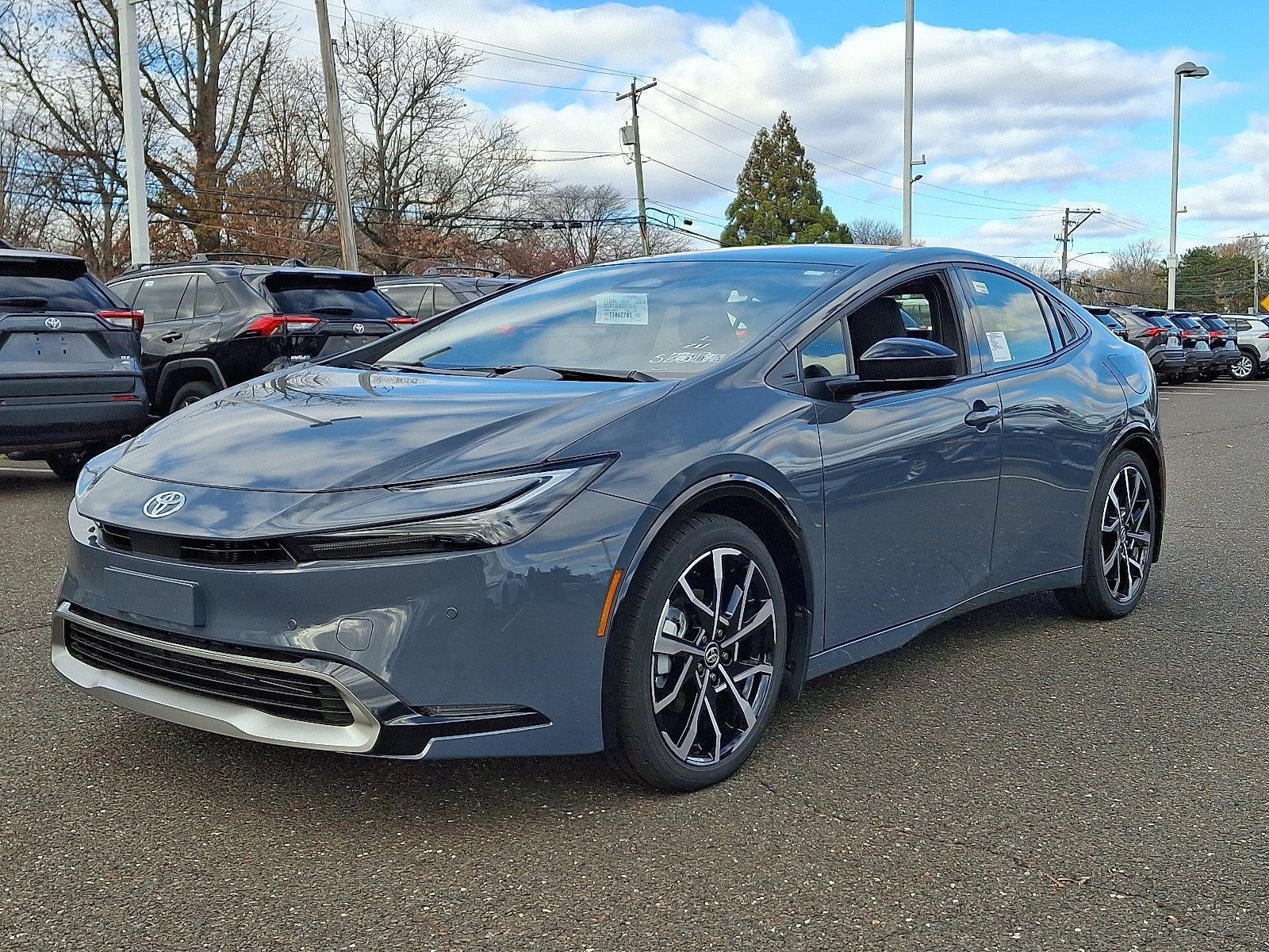 2026 Toyota Prius Plug-In Hybrid XSE (Natl)