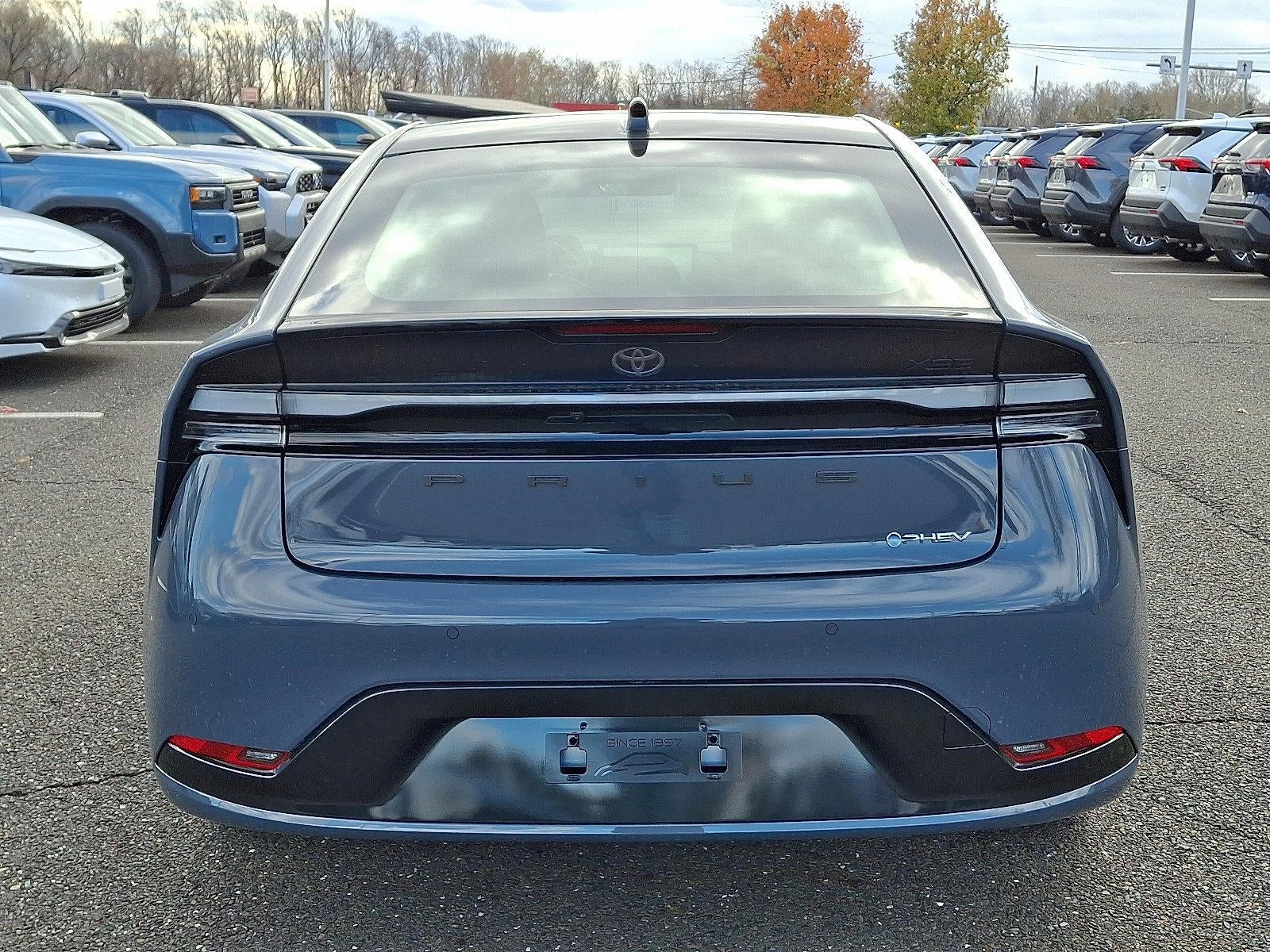 2026 Toyota Prius Plug-In Hybrid XSE (Natl)