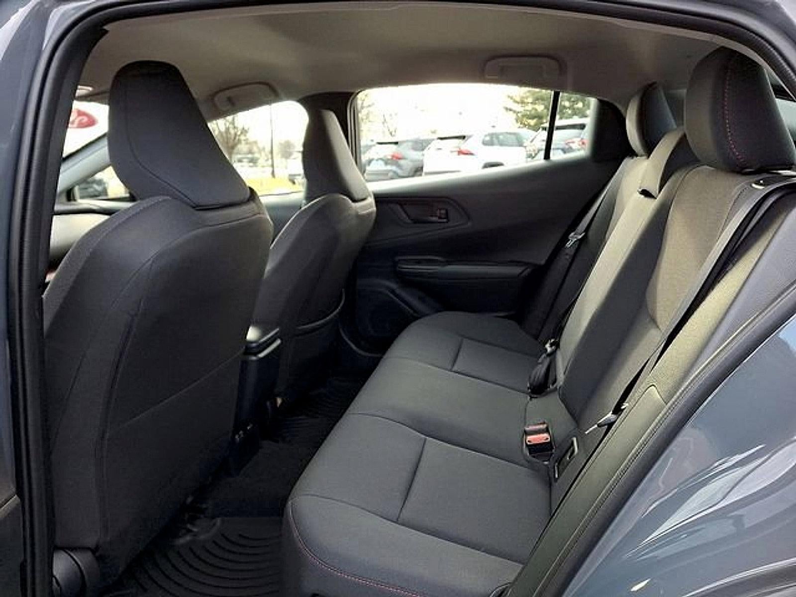2025 Toyota Prius Plug-In Hybrid SE (Natl)