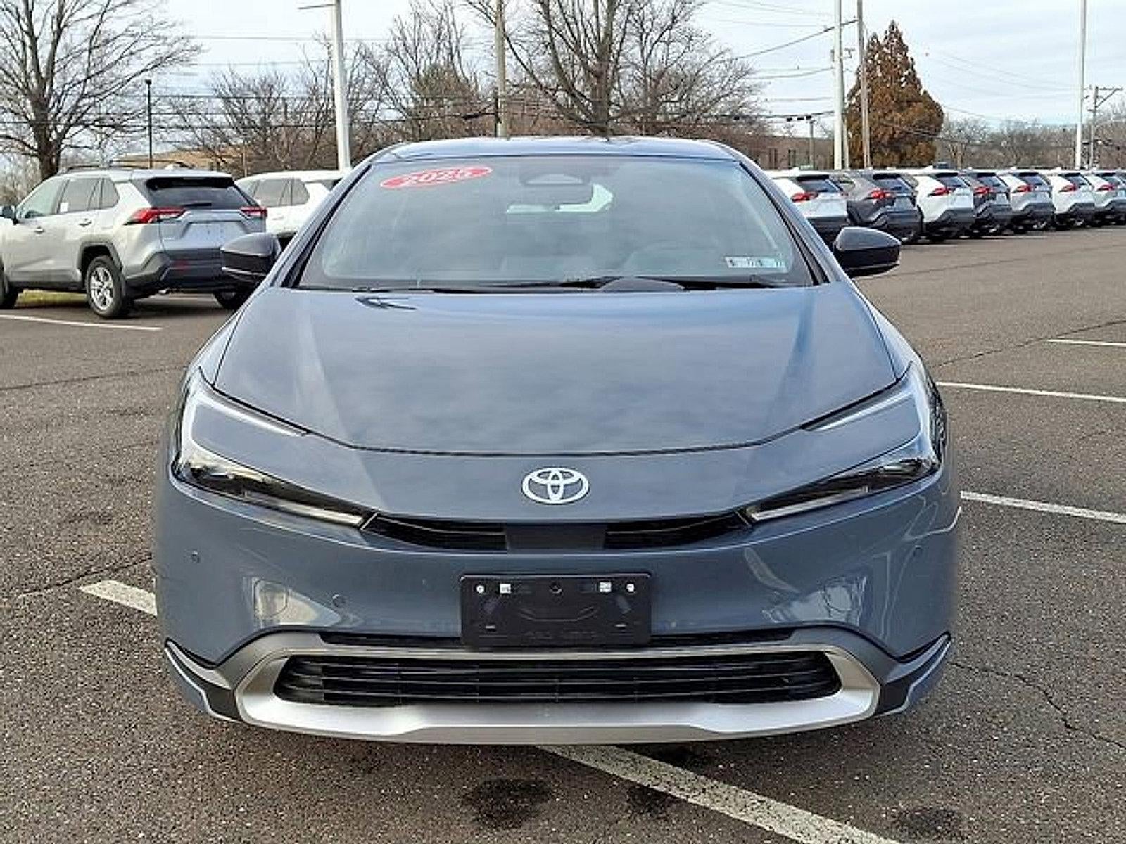 2025 Toyota Prius Plug-In Hybrid SE (Natl)
