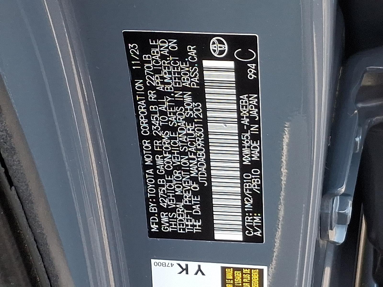 2024 Toyota Prius LE AWD (Natl)
