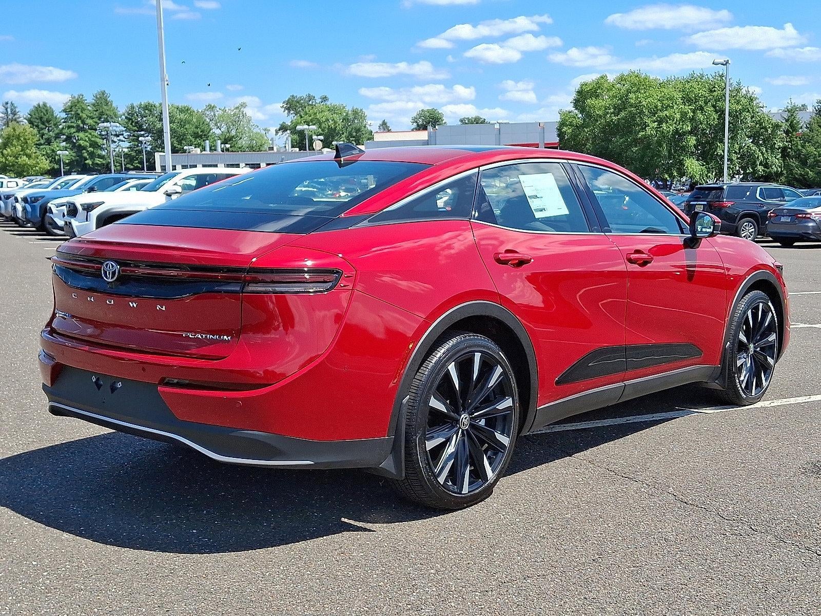 2025 Toyota Crown Platinum AWD (Natl)