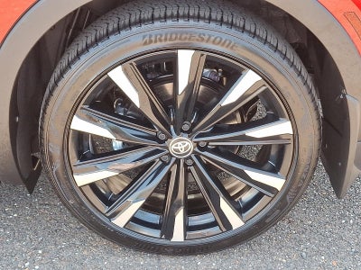 2025 Toyota Crown Platinum AWD (Natl)