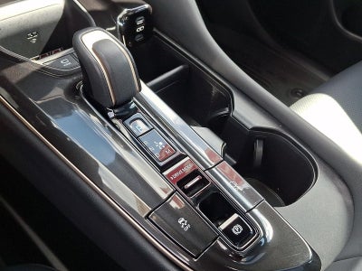 2025 Toyota Crown Platinum AWD (Natl)