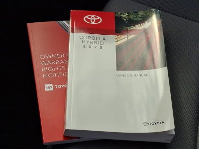 2025 Toyota Corolla Hybrid SE AWD (Natl)